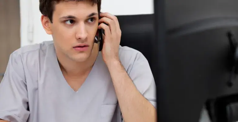 Telefonisch consult kaakchirurg