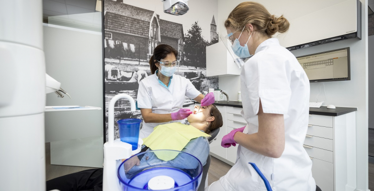 Behandeling bij de tandarts