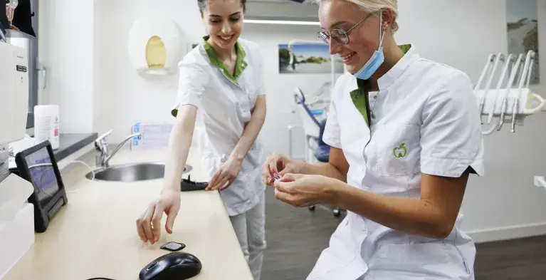Overleg tandarts assistent digitaal medicatie