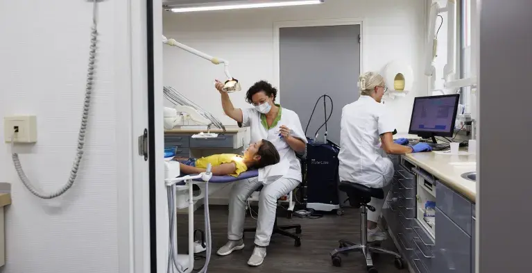 Behandeling bij de tandarts