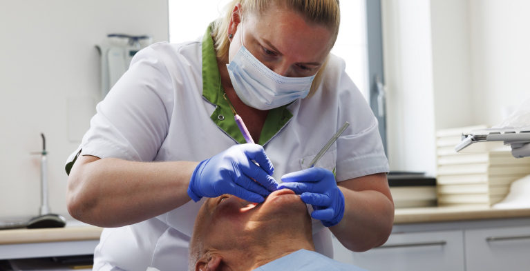 Behandeling in de mondzorgpraktijk