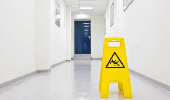 Waarschuwingsbord gladde vloer