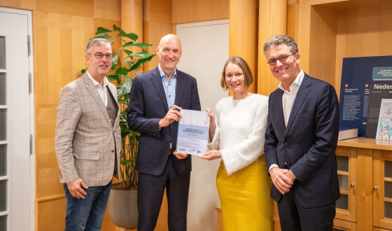 Overhandiging hardreiking Noodzakelijke mondzorg voor financieel kwetsbaren