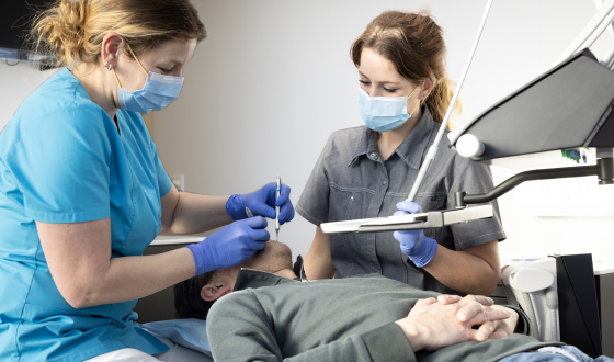 Een behandeling bij de tandarts