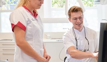 samenwerken tandarts en assistent