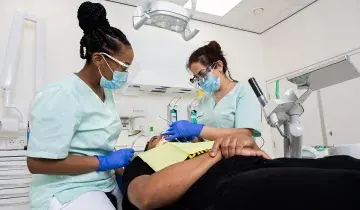 Behandeling bij de tandarts