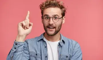 Man met 1 vinger omhoog