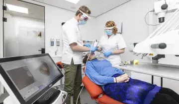 Behandeling bij de tandarts